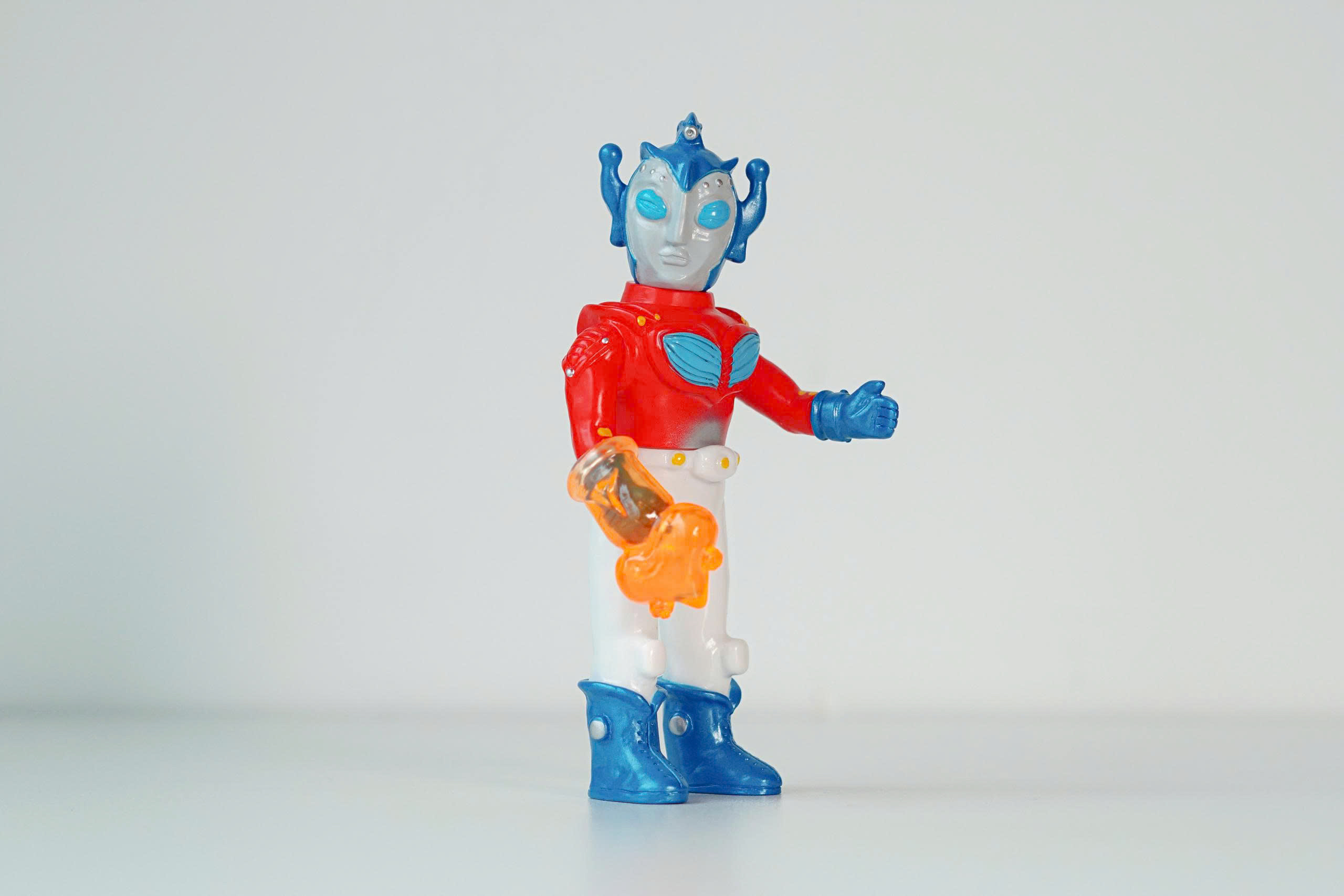 Manote Toy - Regenerator 2 - Prime Red