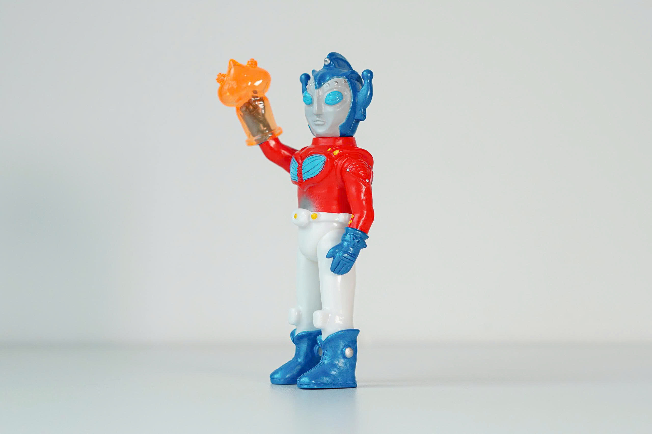Manote Toy - Regenerator 2 - Prime Red