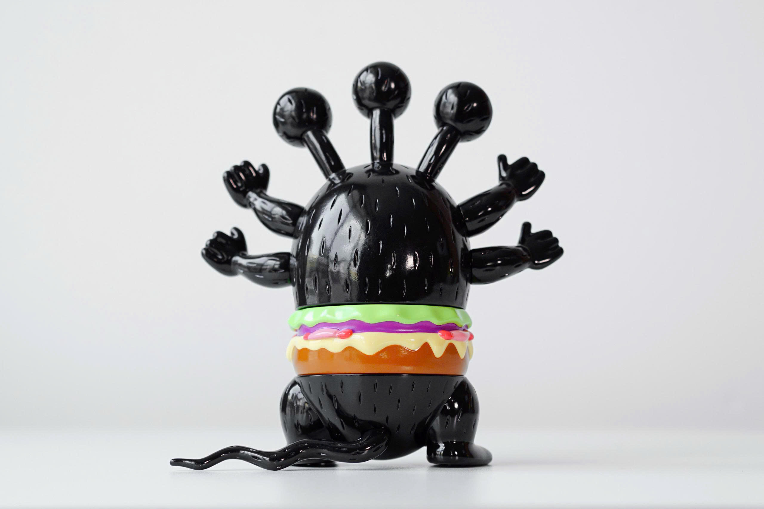 Robin Tang - Black Burger Hosuke