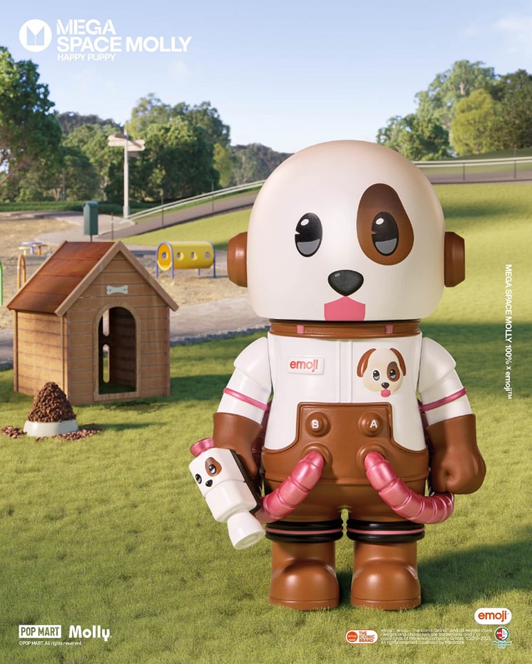 MEGA SPACE MOLLY 100% × emoji™ Series