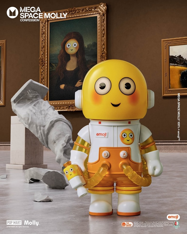 MEGA SPACE MOLLY 100% × emoji™ Series