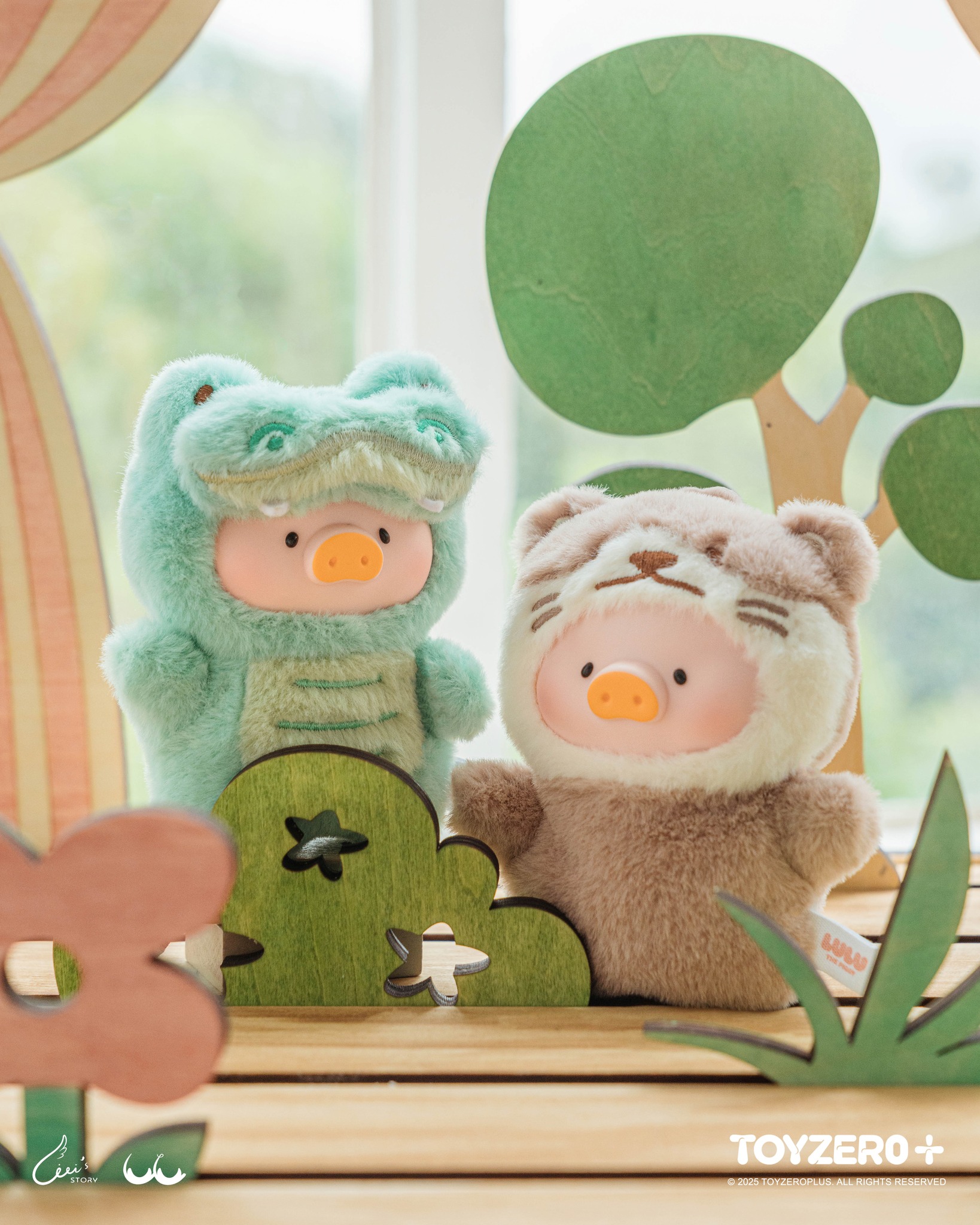 LuLu the Piggy Animal Party - Puppet Show  PVC Face Plush Keychain