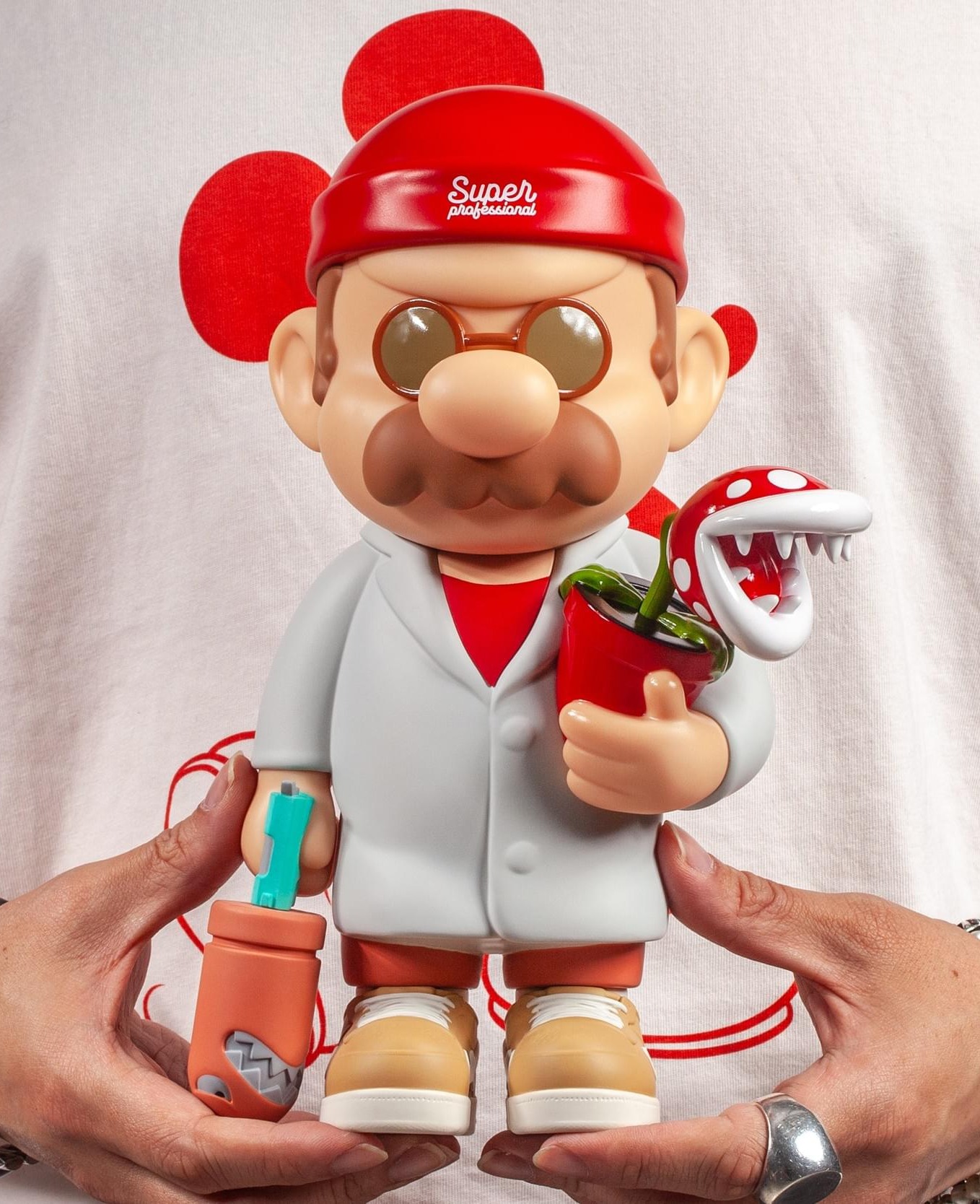 SUP PRO ESNTL // LITTLE RED CAP