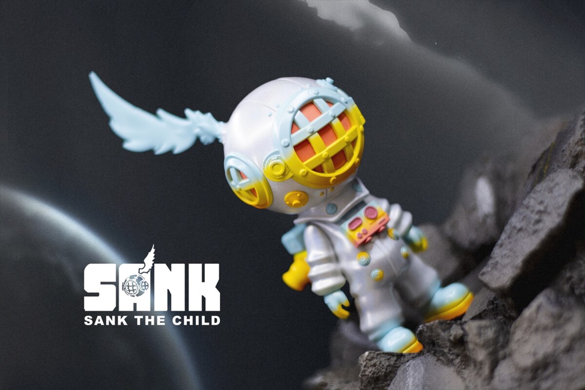 Sank Toys On The Way-Space Traveller-White Fantasy