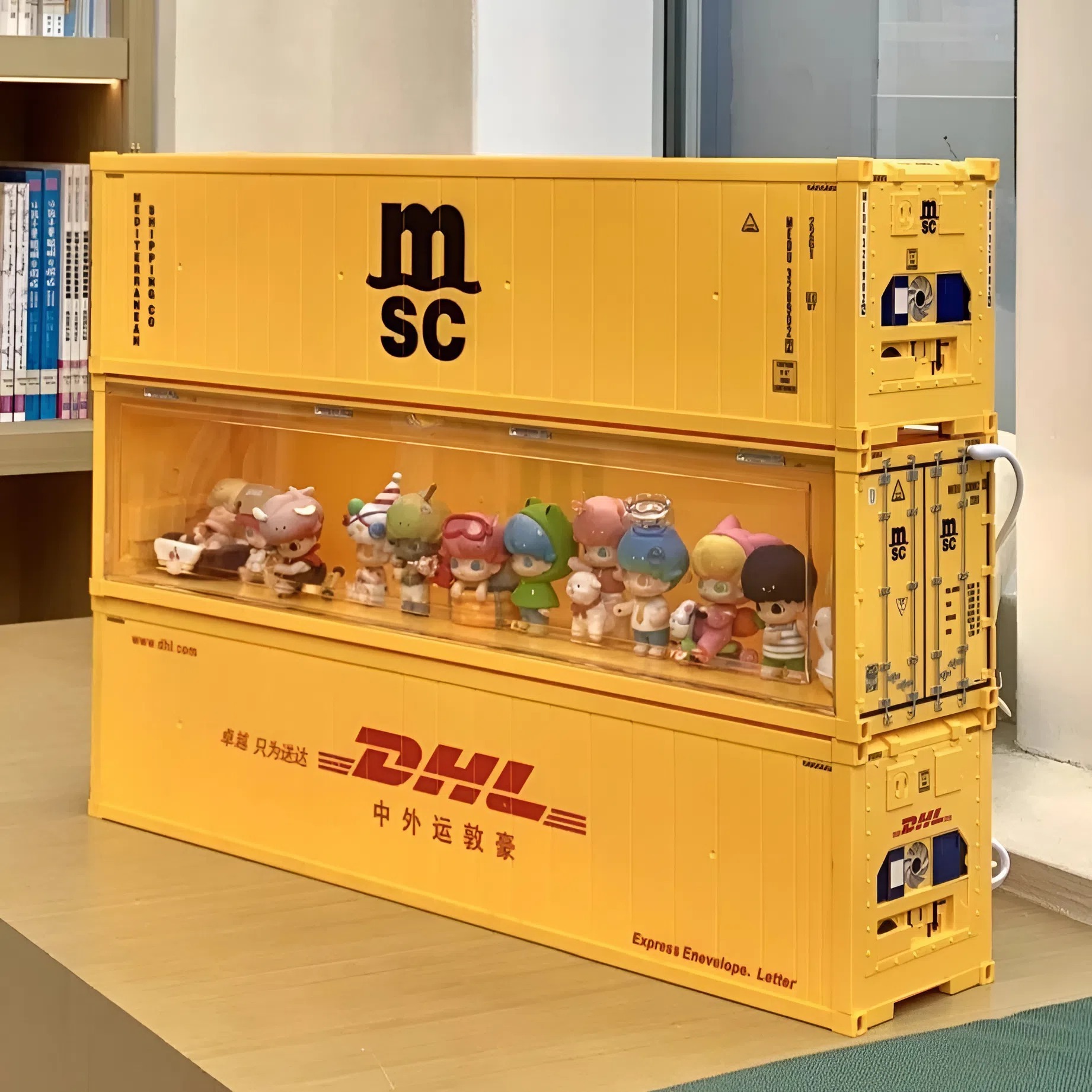 Container Display Case XG013