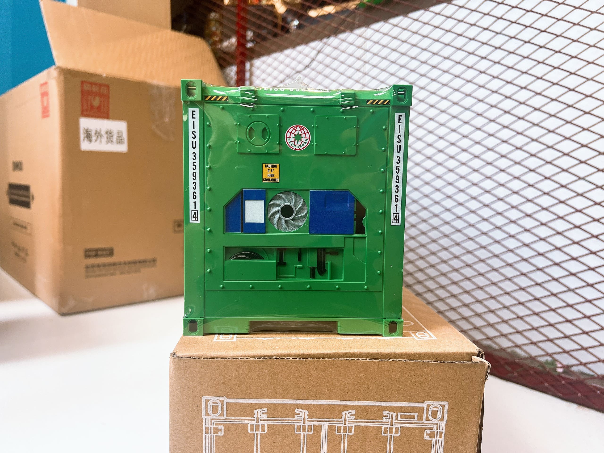 Container Display Case XG011