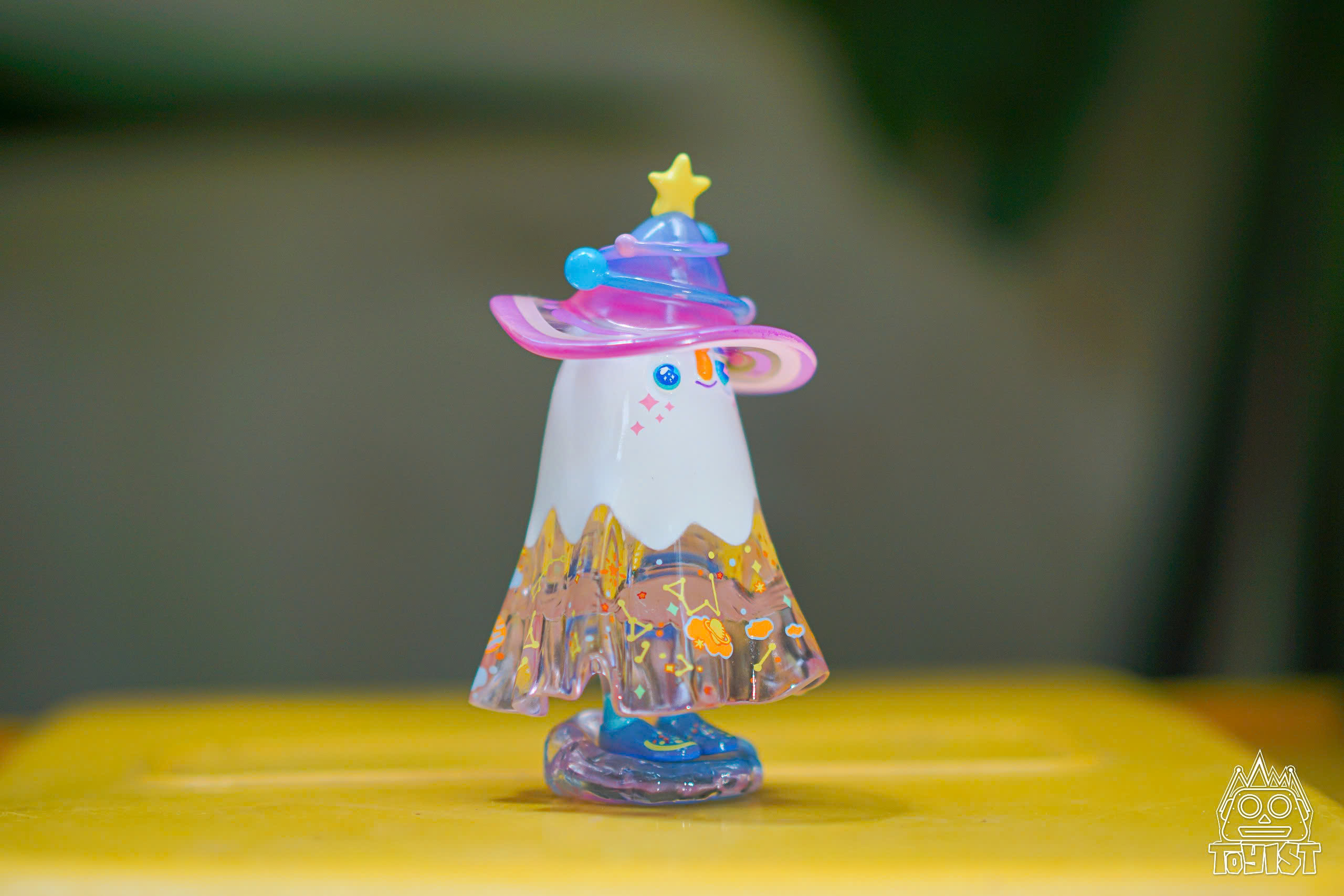 Magic Little White - Star Version