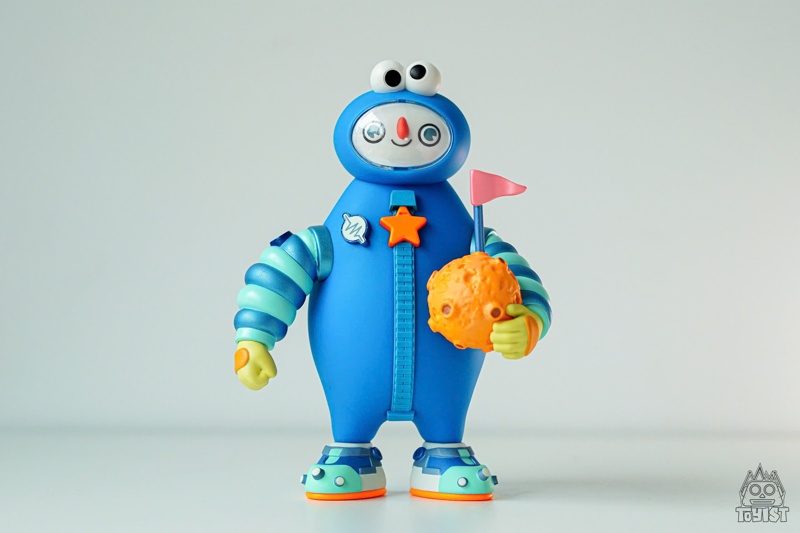 Seasem Street x Little White Vinyl Figure