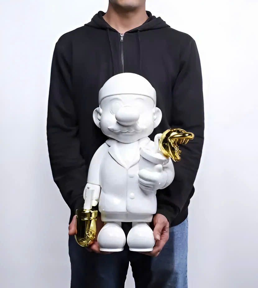 Super Professional // XL OFF WHITE