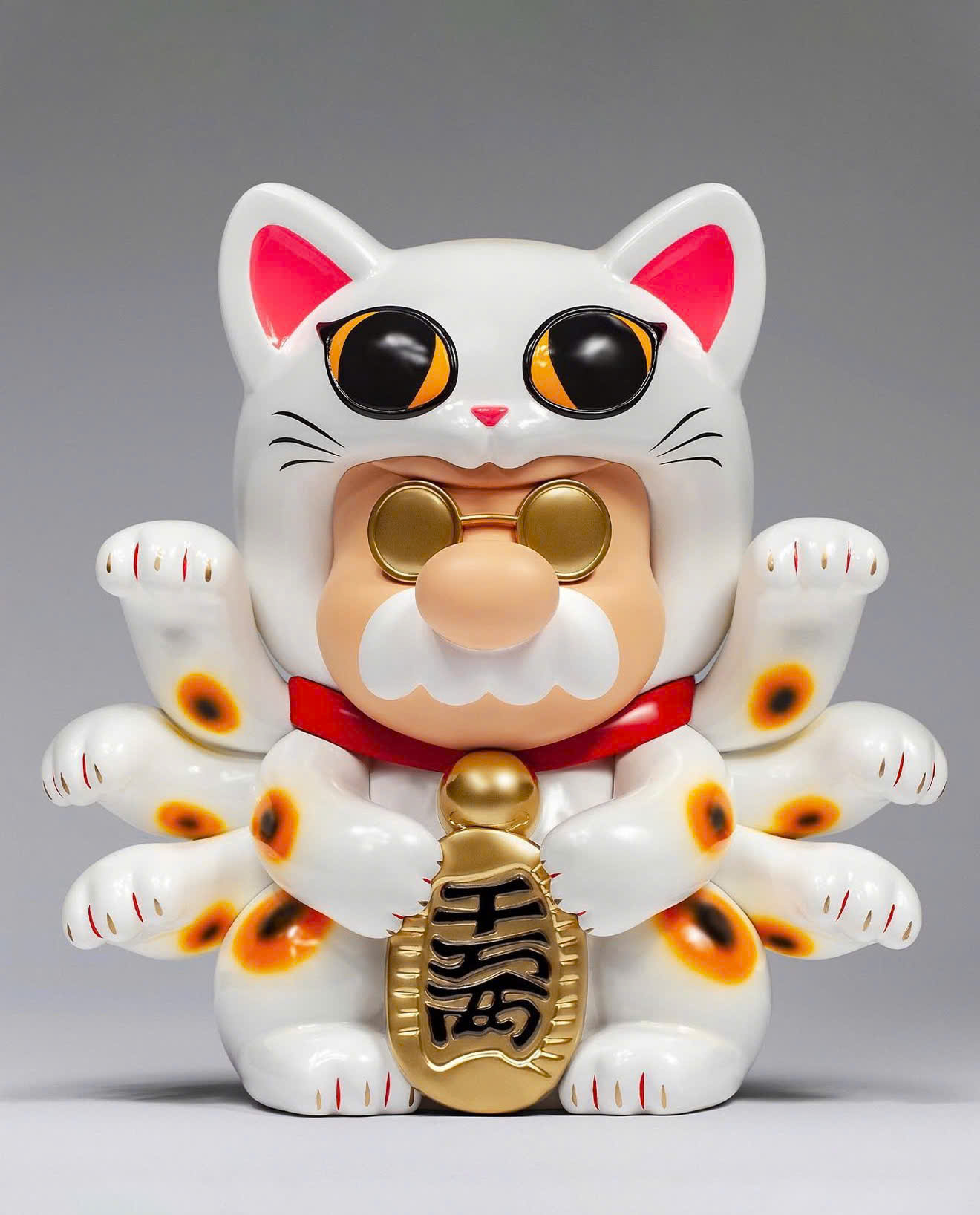 SUP. PRO ESNTL // ENDLESS MANEKINEKO