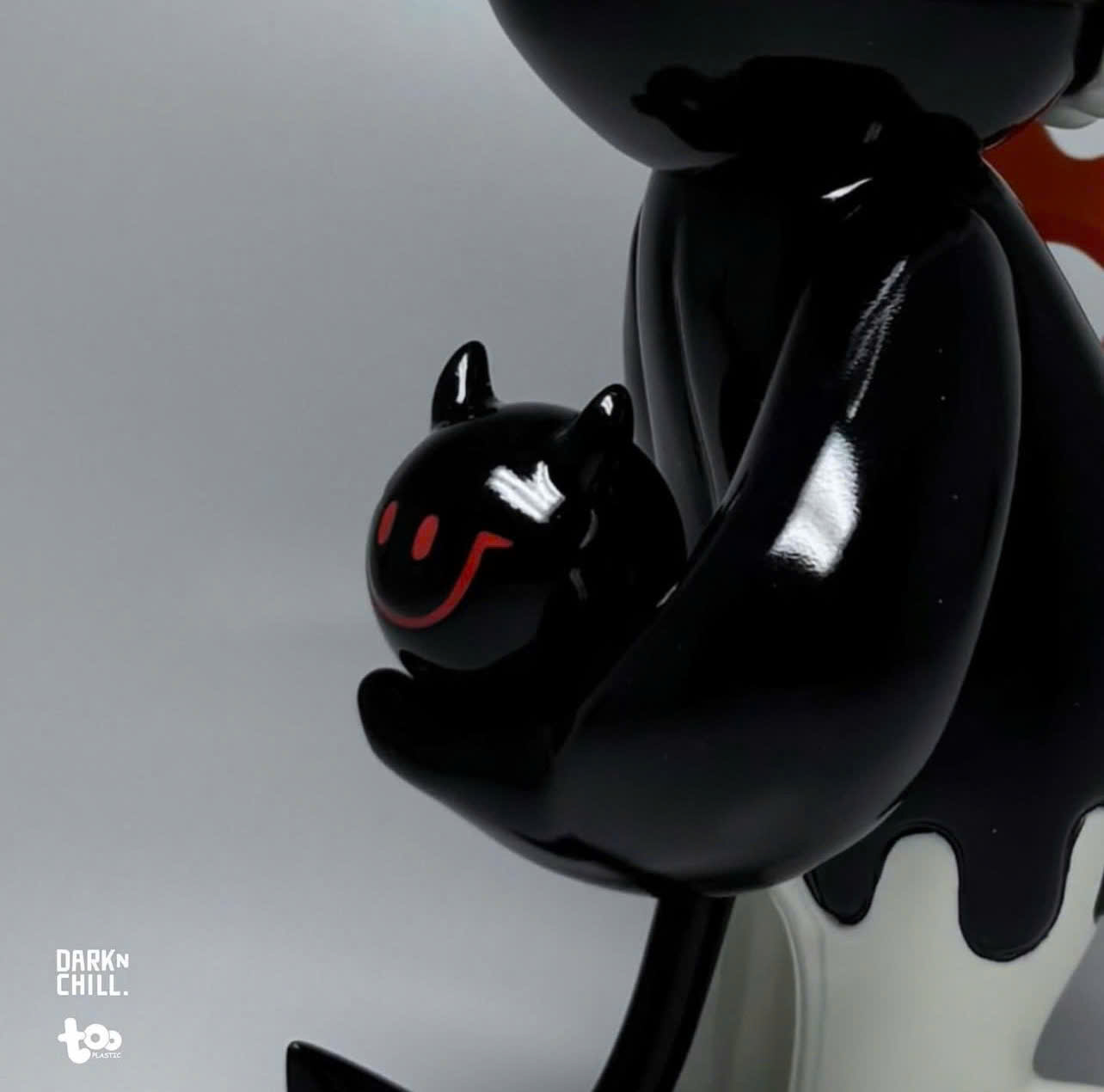 Dark And Chill - Devil Boss