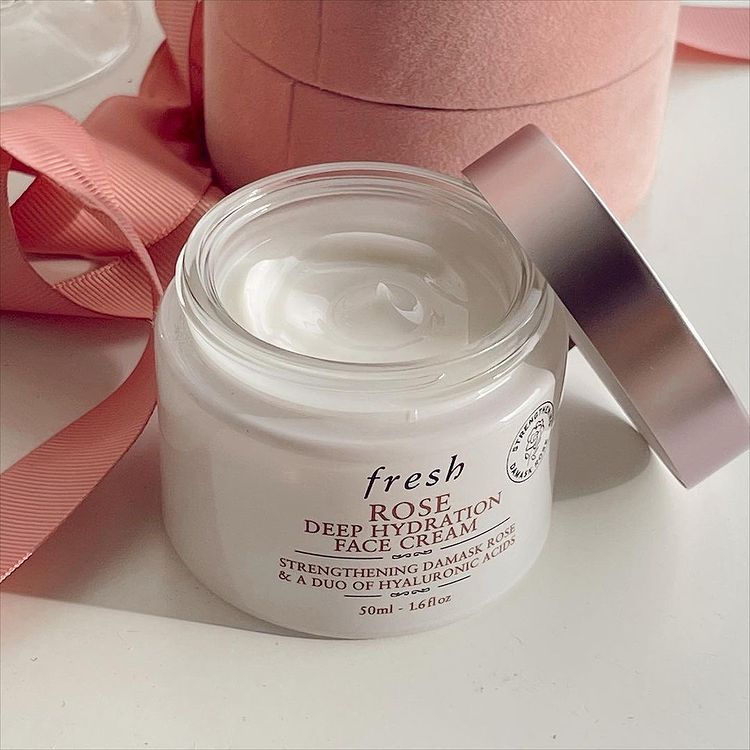 Kem Dưỡng Fresh Rose Deep Hydration Face Cream