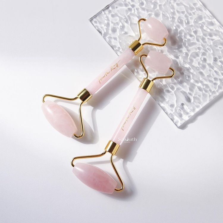 Fourth Ray Tools Rose Quartz Roller