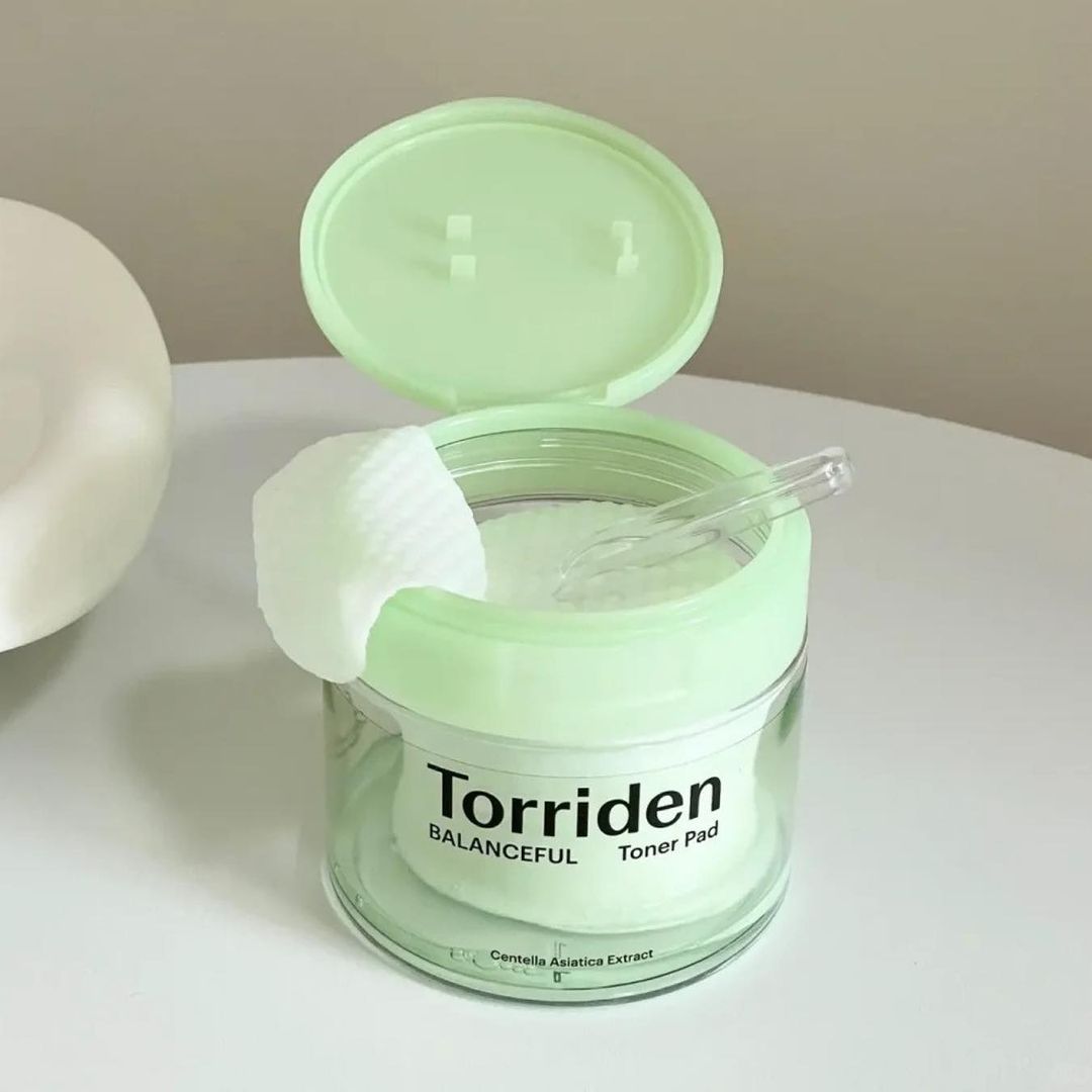 Pad Dưỡng Da Torriden Balanceful Centella Asiatica Extract Toner Pad 60 Sheets 180ml