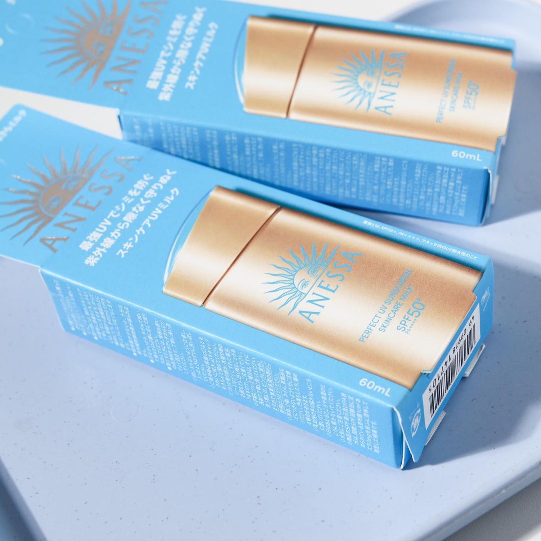 Sữa Chống Nắng Anessa Perfect UV Sunscreen Skincare Milk SPF50