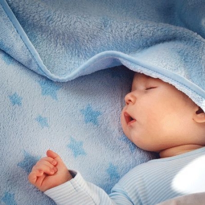 4 lỗi sai của mẹ khiến bé dễ ốm vào mùa đông