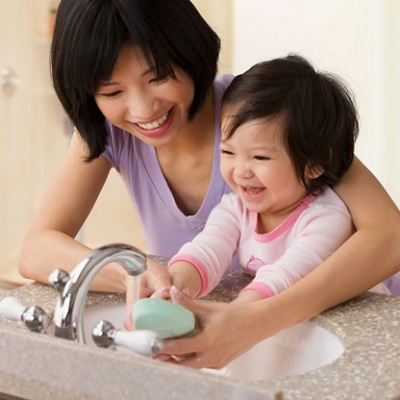 Chăm sóc bé thời tiết giao mùa 