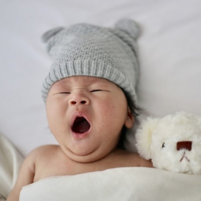 Hướng dẫn cách đánh thức trẻ sơ sinh dậy bú mọi bà mẹ có thể áp dụng