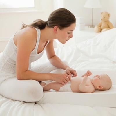 Cẩn trọng với những bệnh dễ mắc cho trẻ sơ sinh vào mùa hè