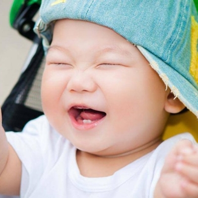  Bé mọc răng rồi, mẹ bất ngờ chưa nè?