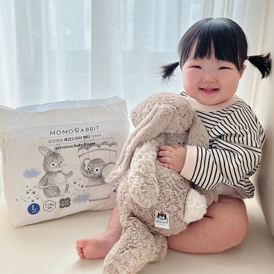 Sự khác nhau giữa bỉm dán và bỉm quần giúp mẹ chọn loại phù hợp cho bé