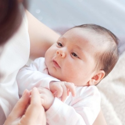 Làm thế nào để nhận biết bé bị viêm họng?