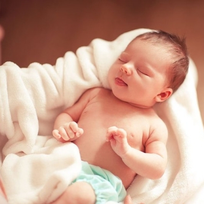 Bảo vệ sức khỏe trẻ sơ sinh mùa đông mưa lạnh