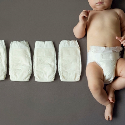 Bé bị hăm dùng bỉm gì?