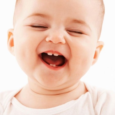 Mách mẹ cách chăm sóc răng miệng cho bé đã mọc răng cực dễ 