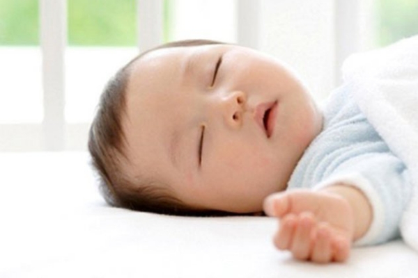 Catnap ở trẻ sơ sinh là gì và ảnh hưởng thế nào tới sự phát triển của bé?