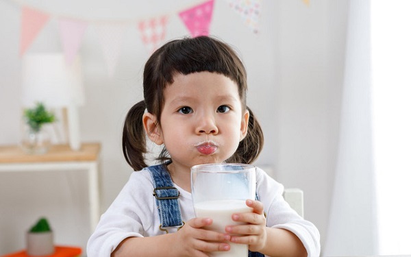 Chuẩn bị đồ cho bé đi lớp cùng Momo Rabbit
