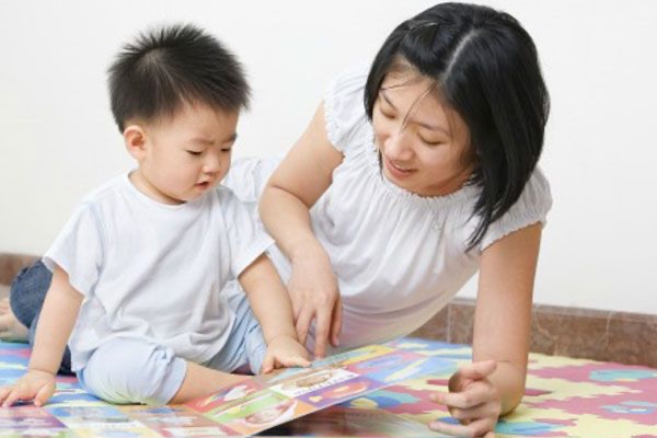 Giáo dục giới tính cho trẻ, mẹ nên bắt đầu như thế nào?