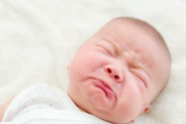 táo bón ở trẻ sơ sinh