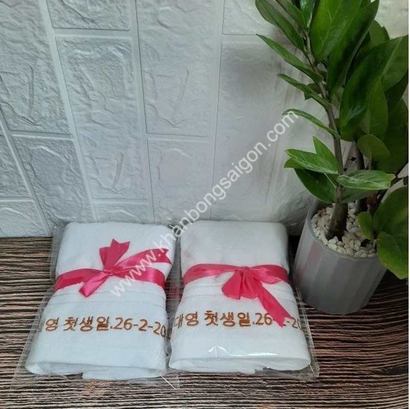 Khăn quà tặng túi trong suốt
