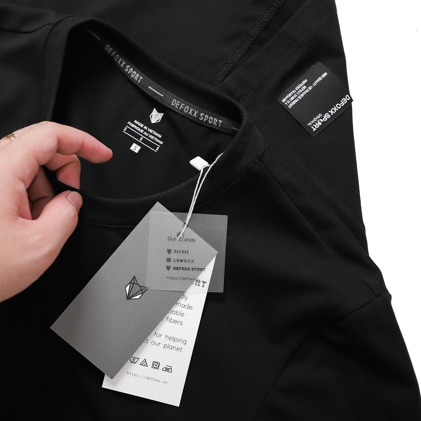 ÁO THUN DFS RAGLAN 4 CHIỀU