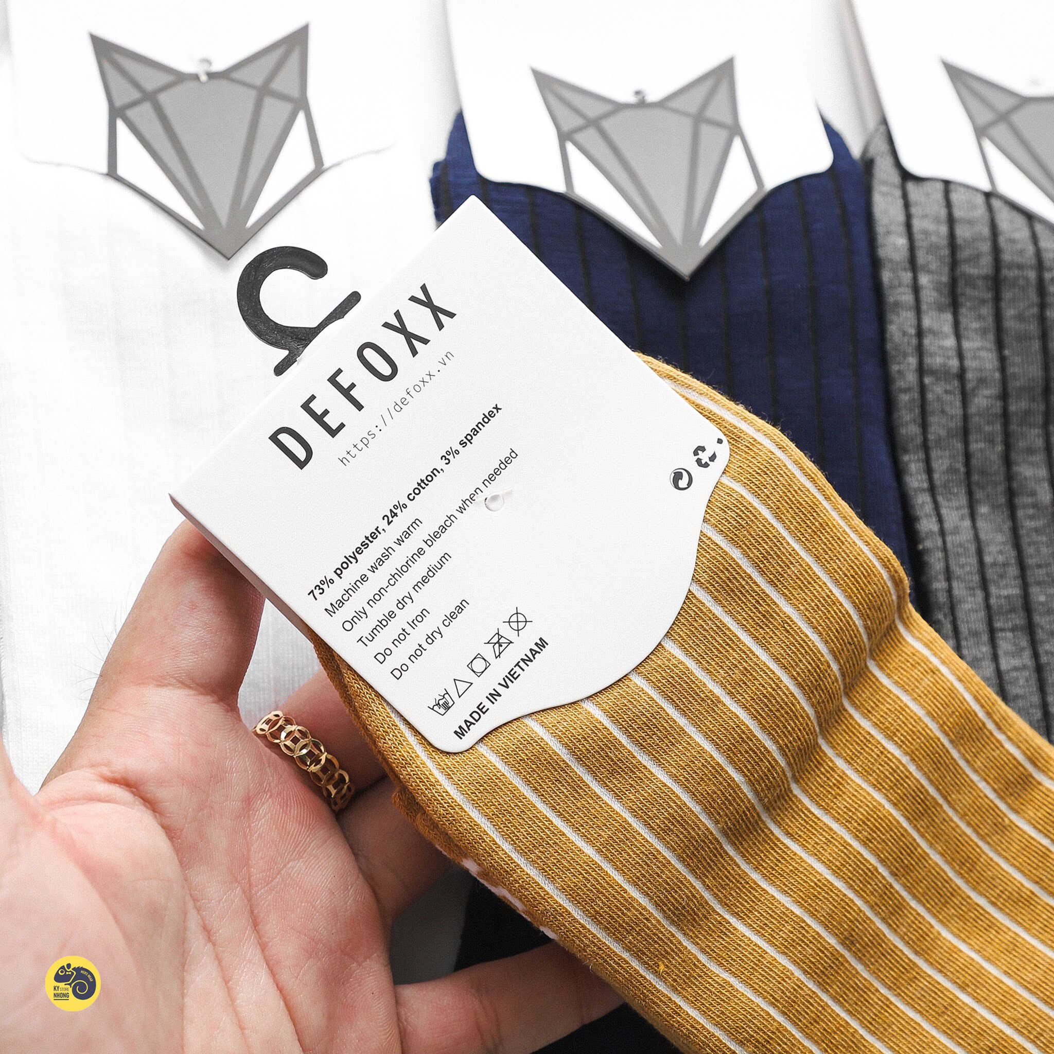 TẤT DÀI PHỐI SỌC DEFOXX