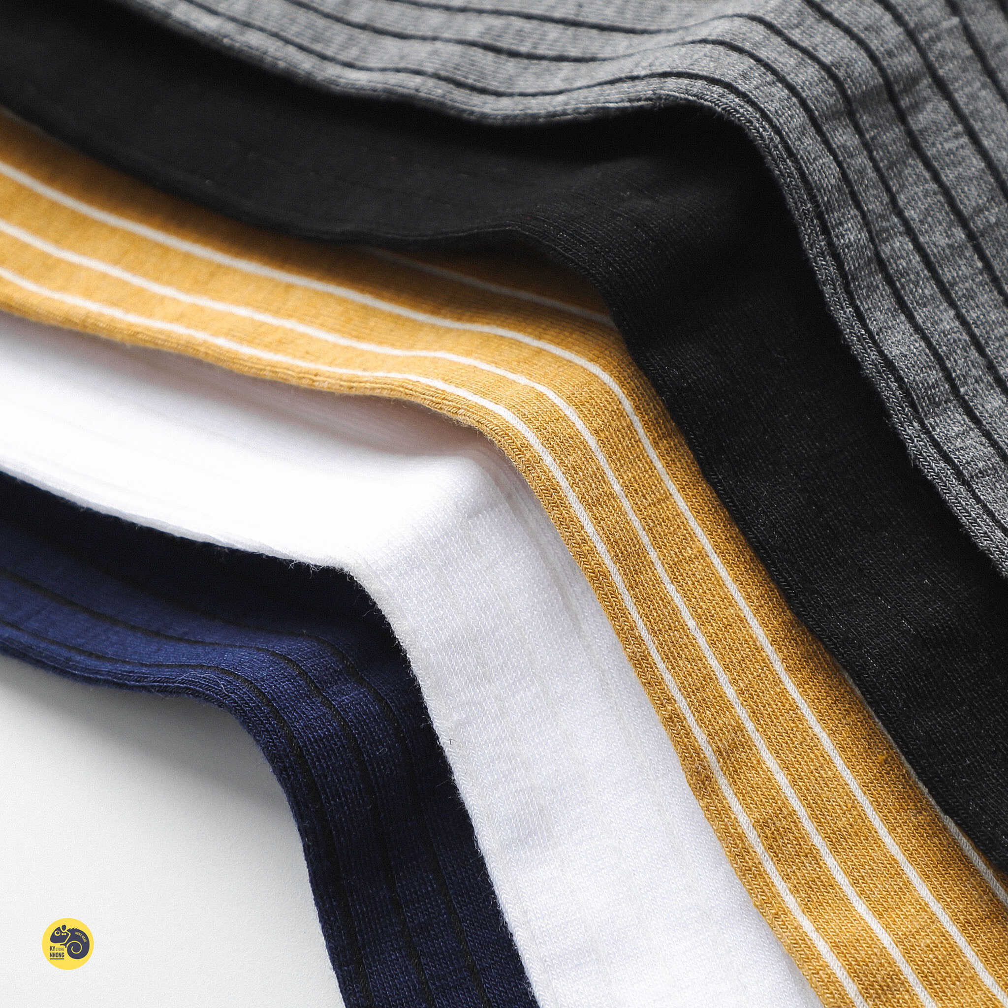 TẤT DÀI PHỐI SỌC DEFOXX