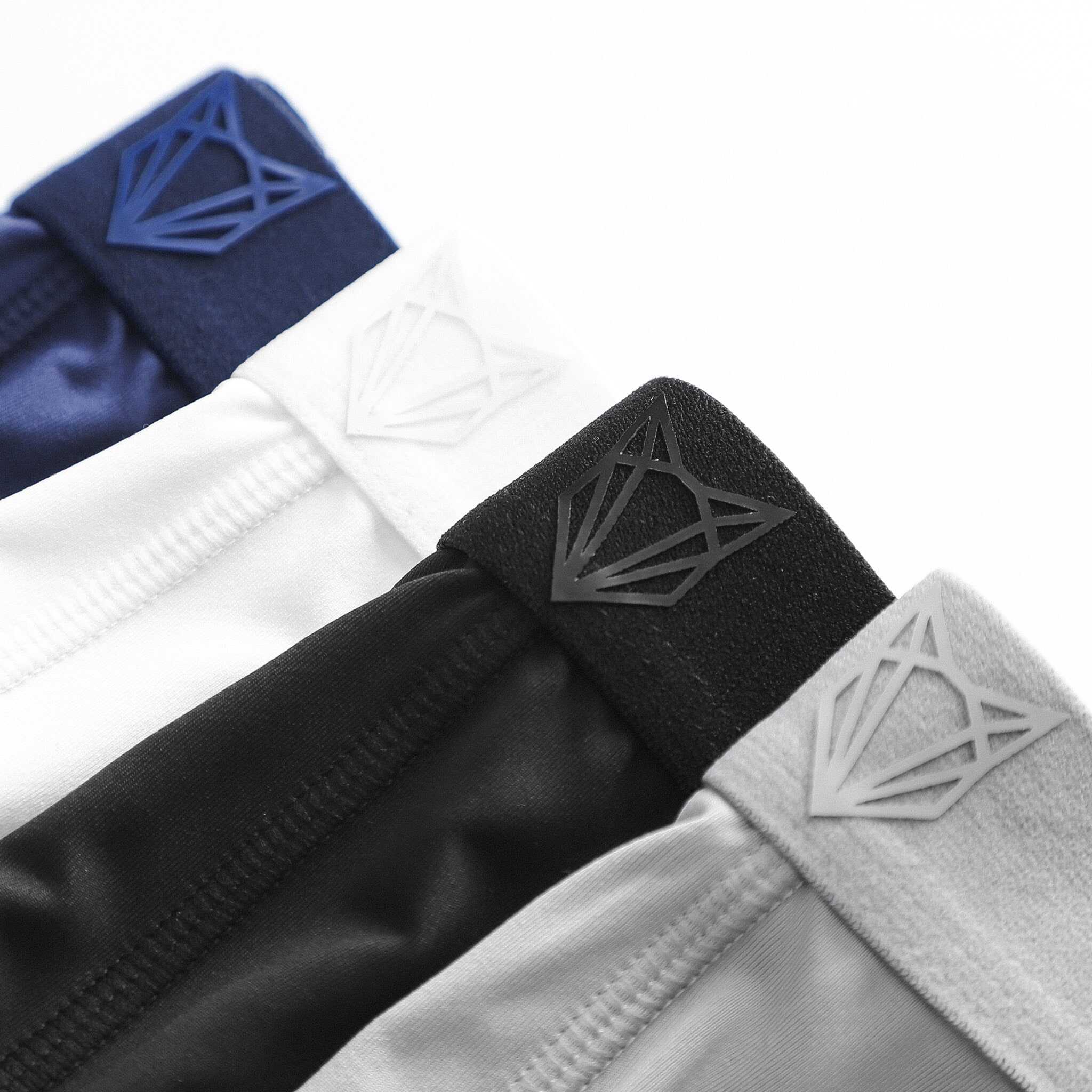 QUẦN TAM GIÁC COTTON LỤA