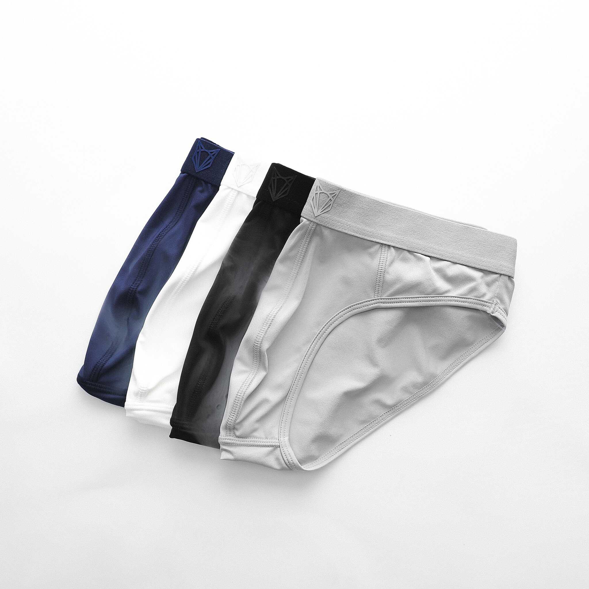 QUẦN TAM GIÁC COTTON LỤA