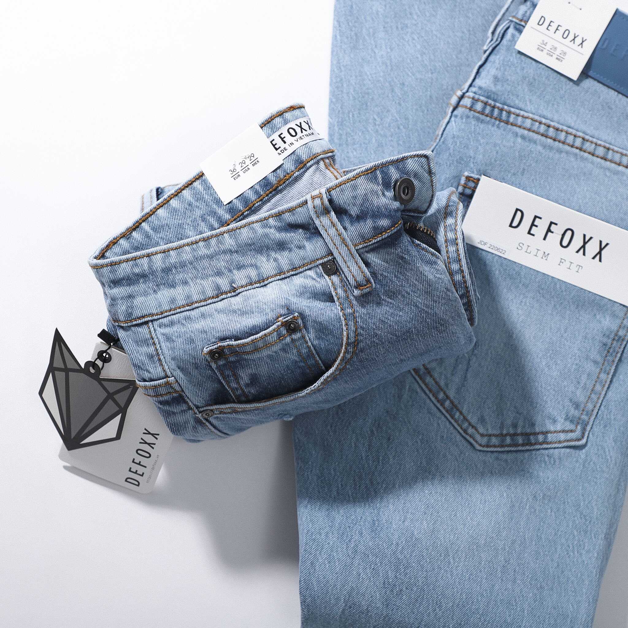 QUẦN JEANS DEFOXX XANH NHẠT RÁCH