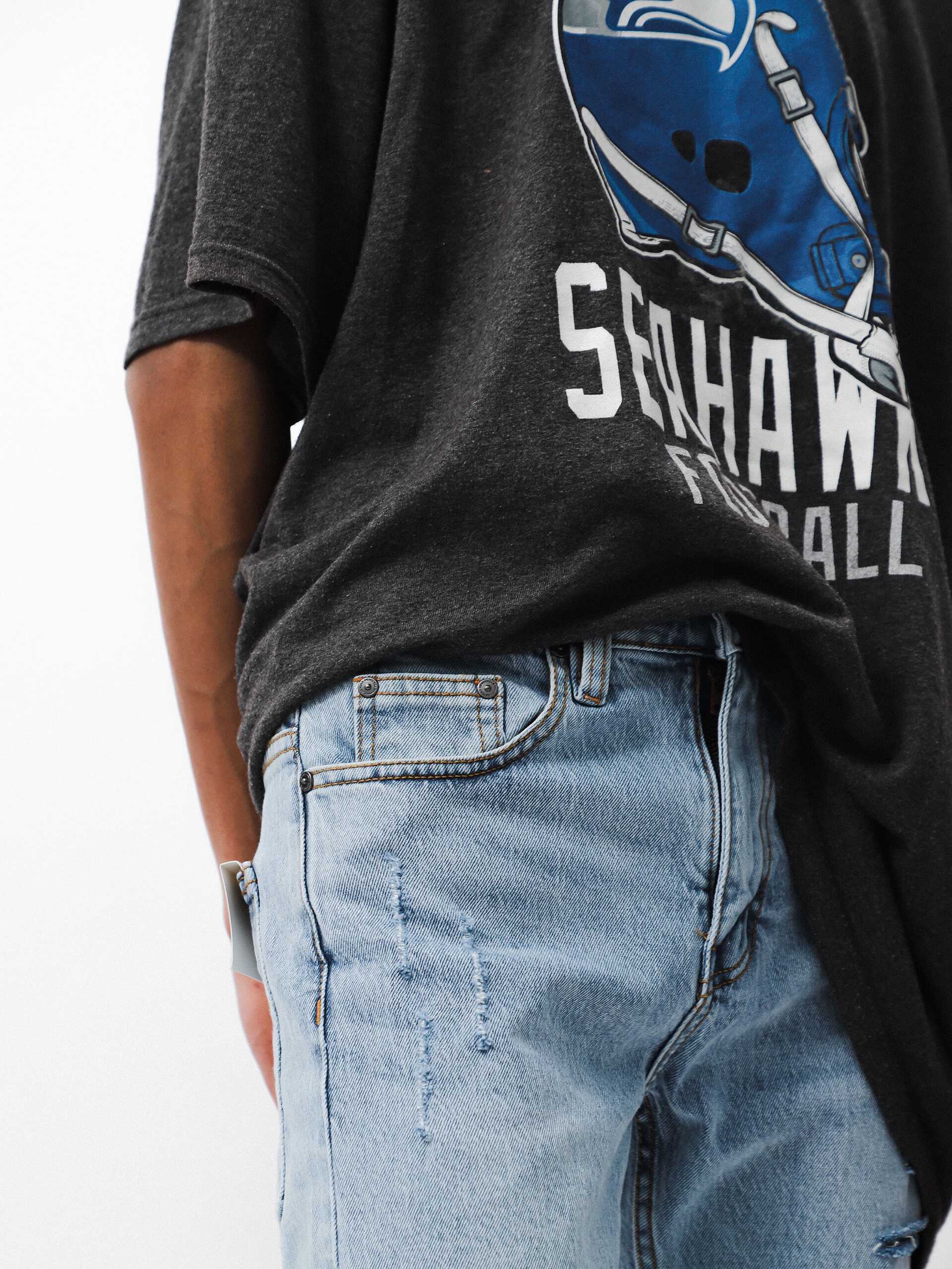 QUẦN JEANS DEFOXX XANH NHẠT RÁCH