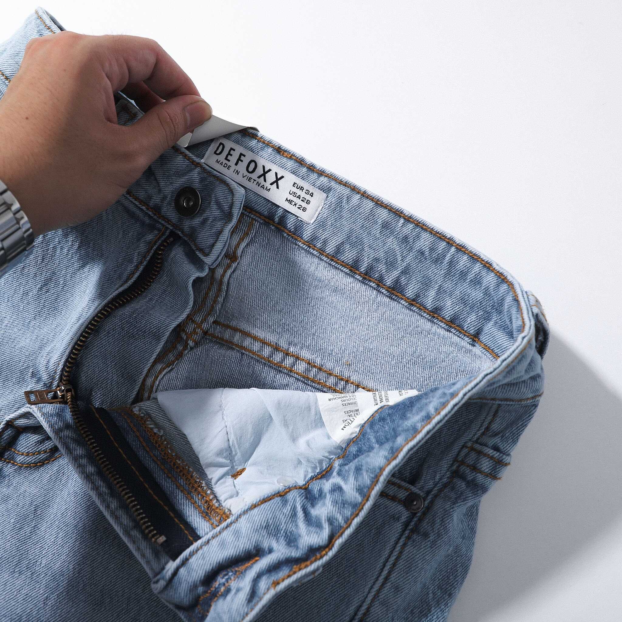 QUẦN JEANS DEFOXX XANH NHẠT RÁCH