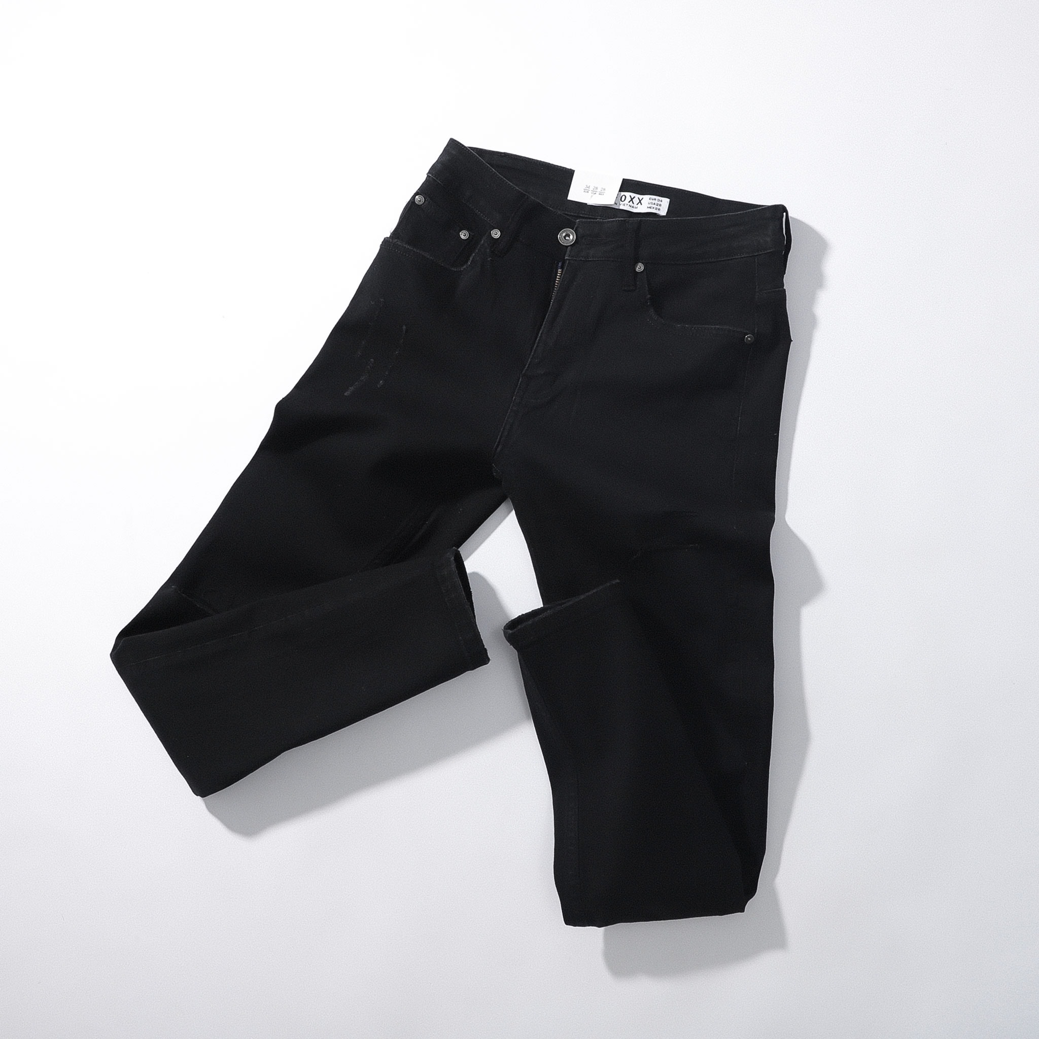 QUẦN JEANS DEFOXX ĐEN WASH CÀO RÁCH