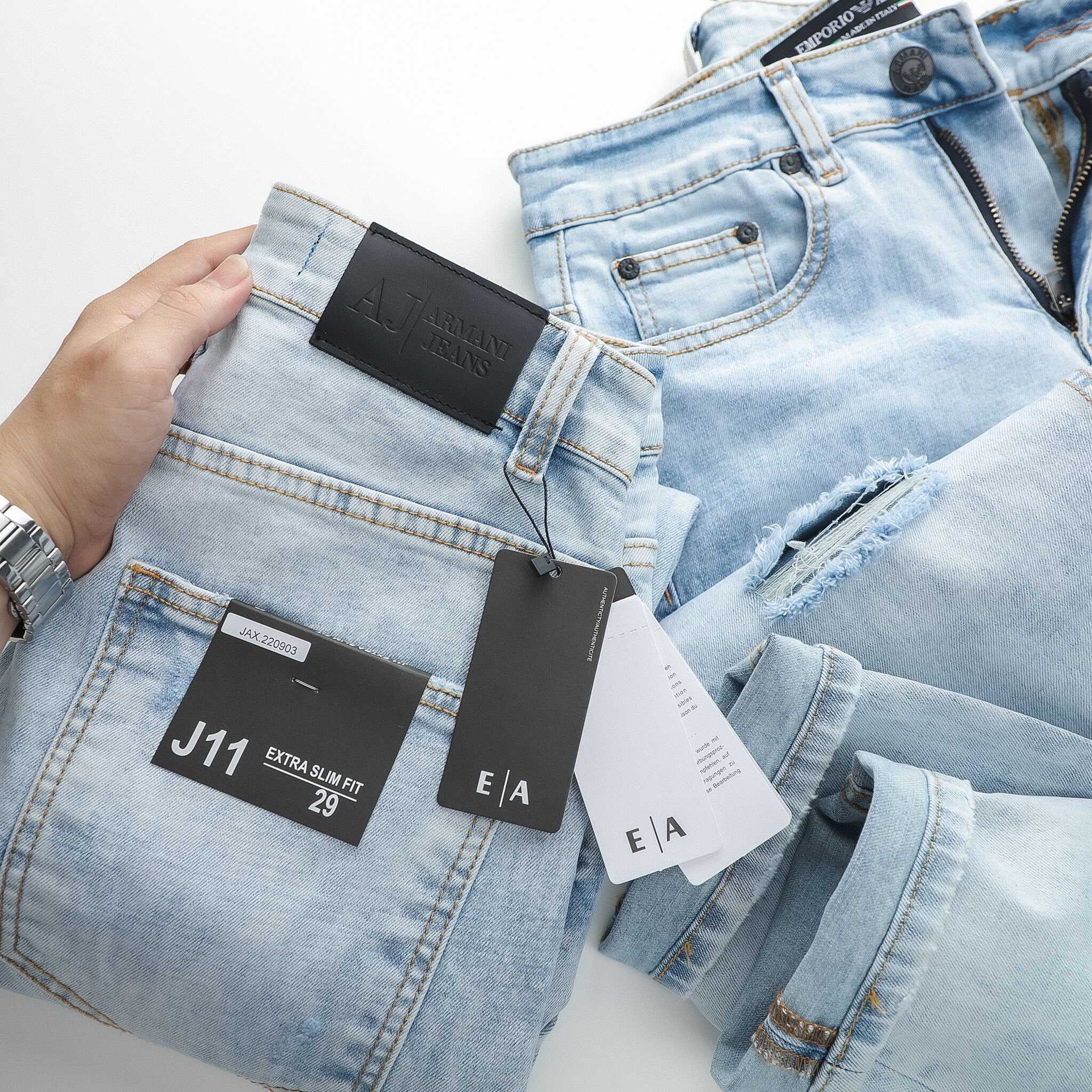 QUẦN JEANS ARMANI XANH NHẠT RÁCH WASH