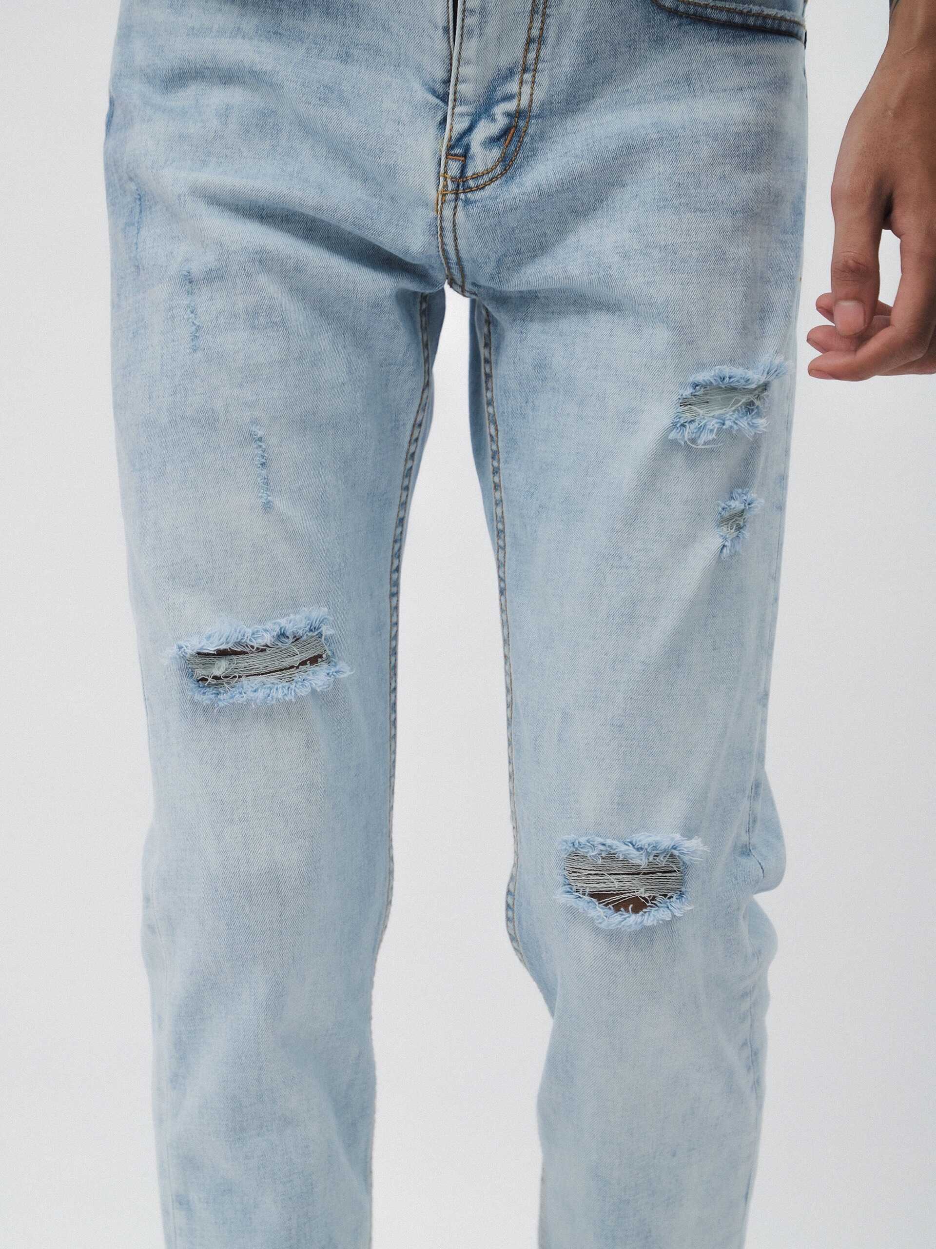 QUẦN JEANS ARMANI XANH NHẠT RÁCH WASH