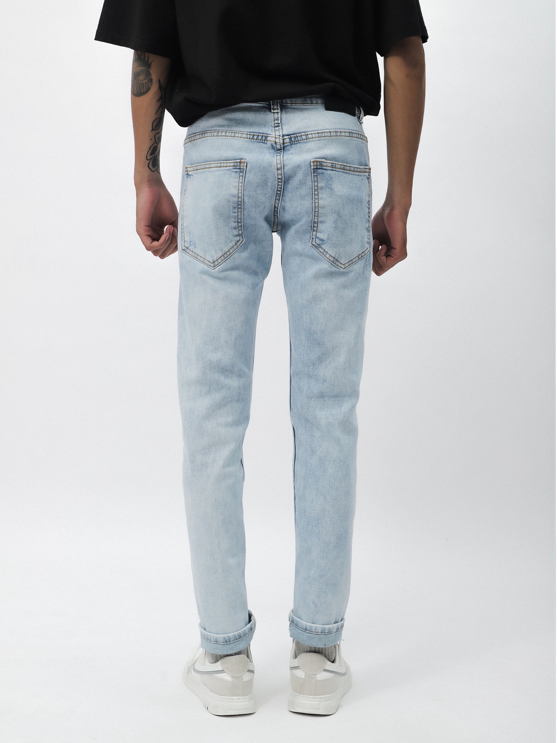 QUẦN JEANS ARMANI XANH NHẠT RÁCH WASH