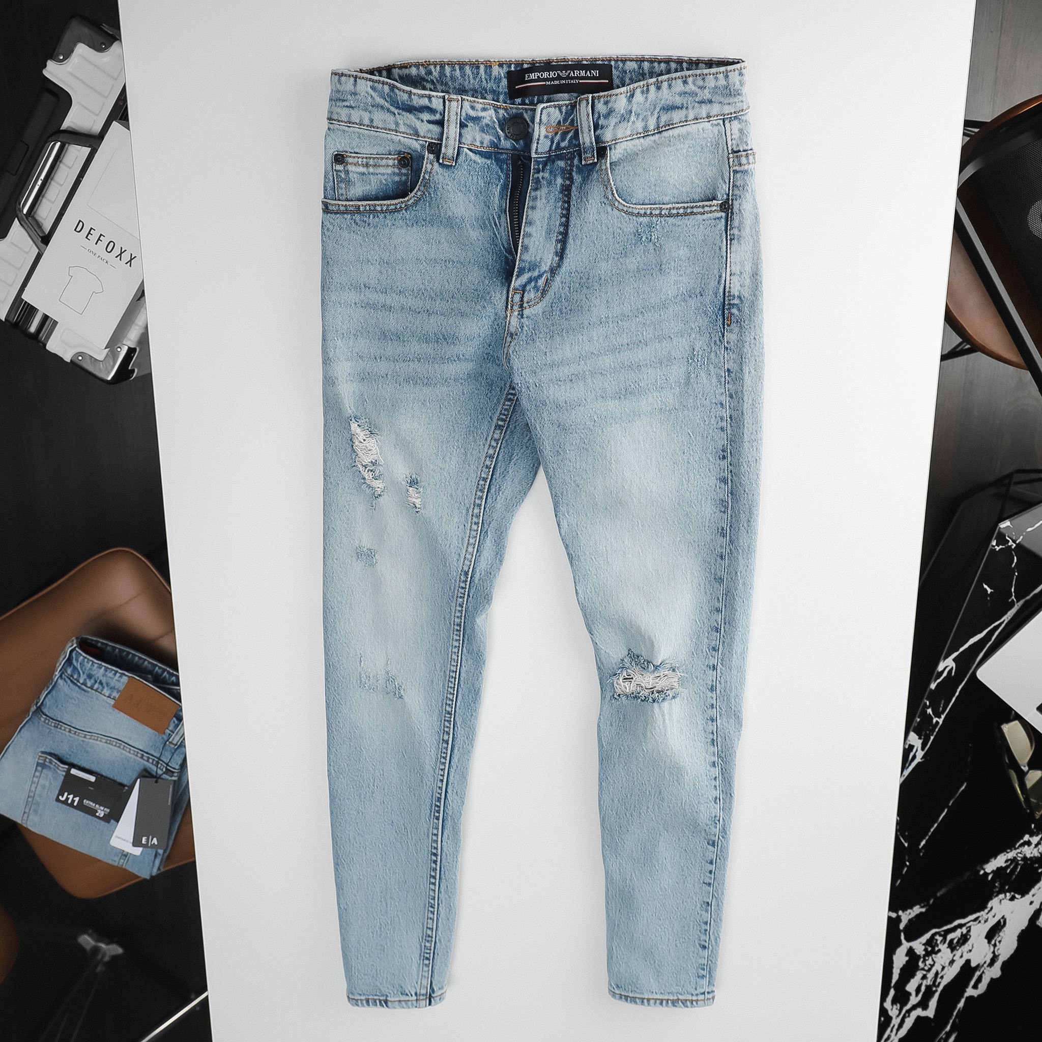 QUẦN JEANS ARMANI XANH NHẠT RÁCH