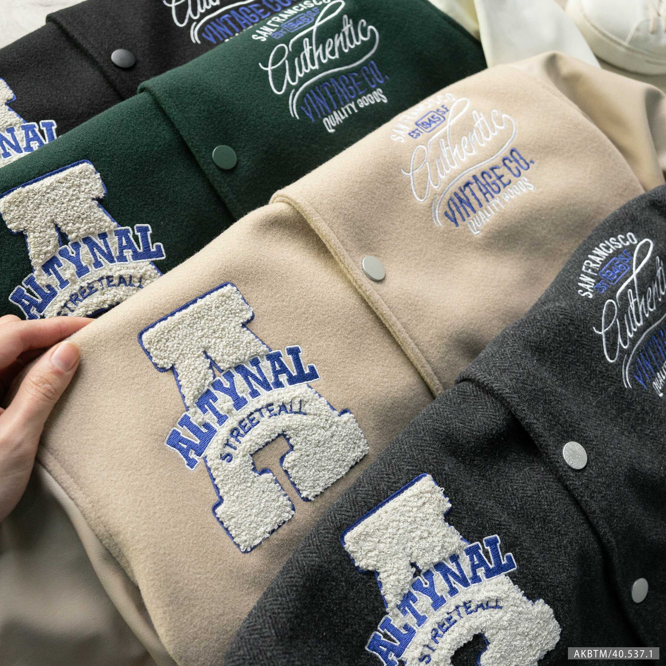 ÁO KHOÁC BOMBER VARSITY BTM TAY DA