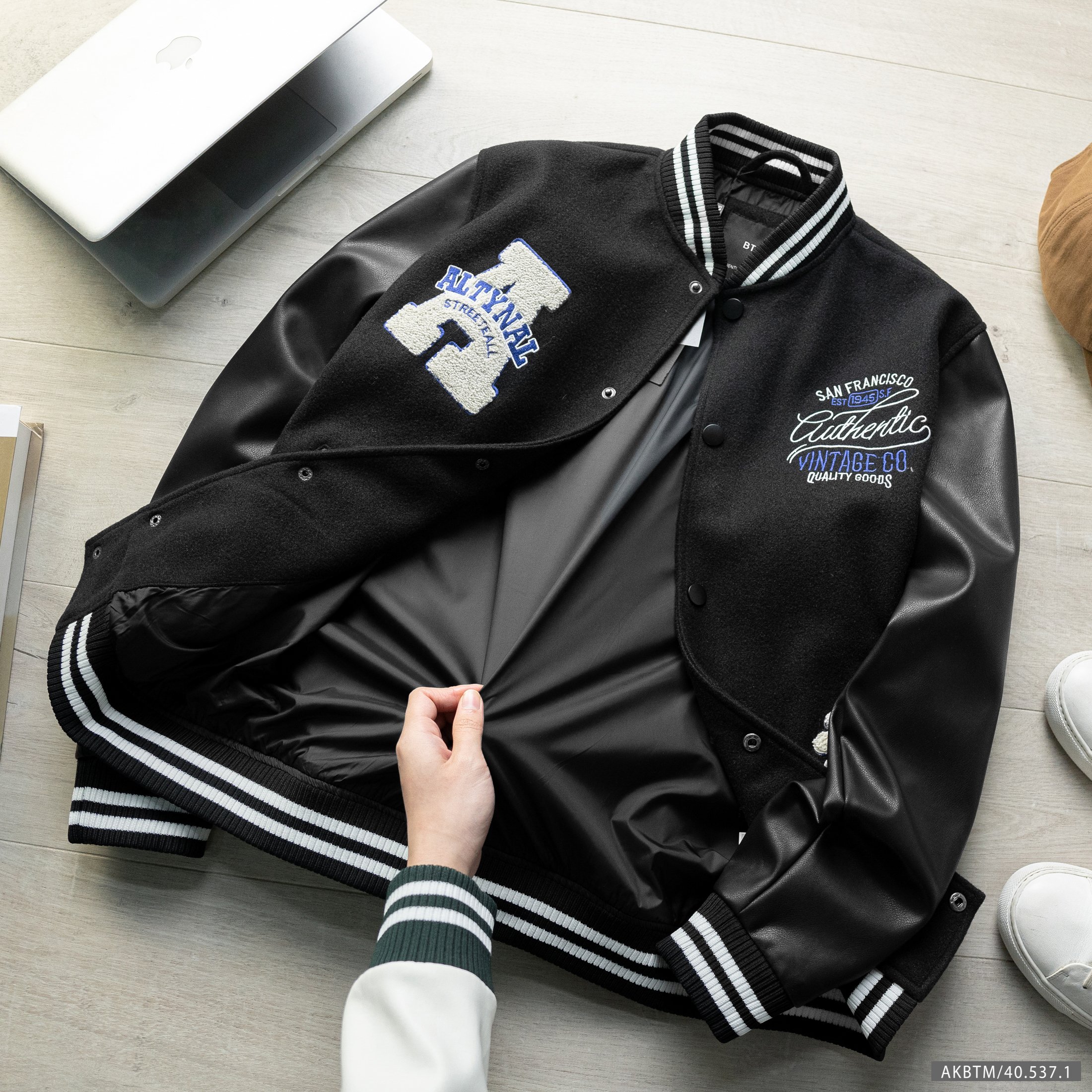 ÁO KHOÁC BOMBER VARSITY BTM TAY DA