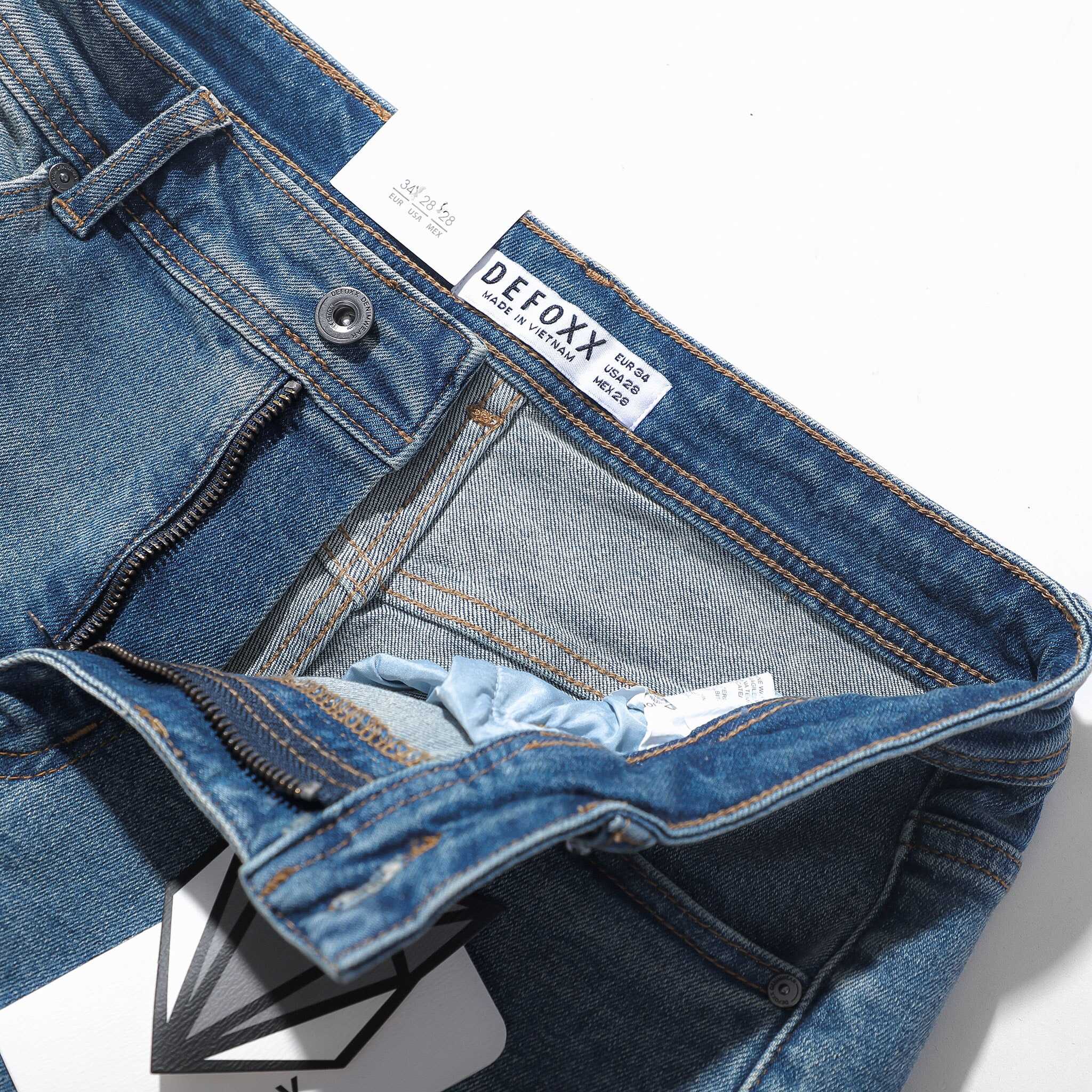 QUẦN JEANS XANH WASH ÉP VÁ ZICZAC